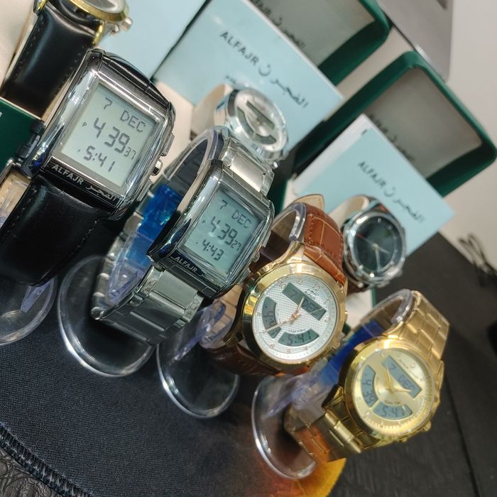 AL FAJR AAA soatlarini ko'p madellari bor