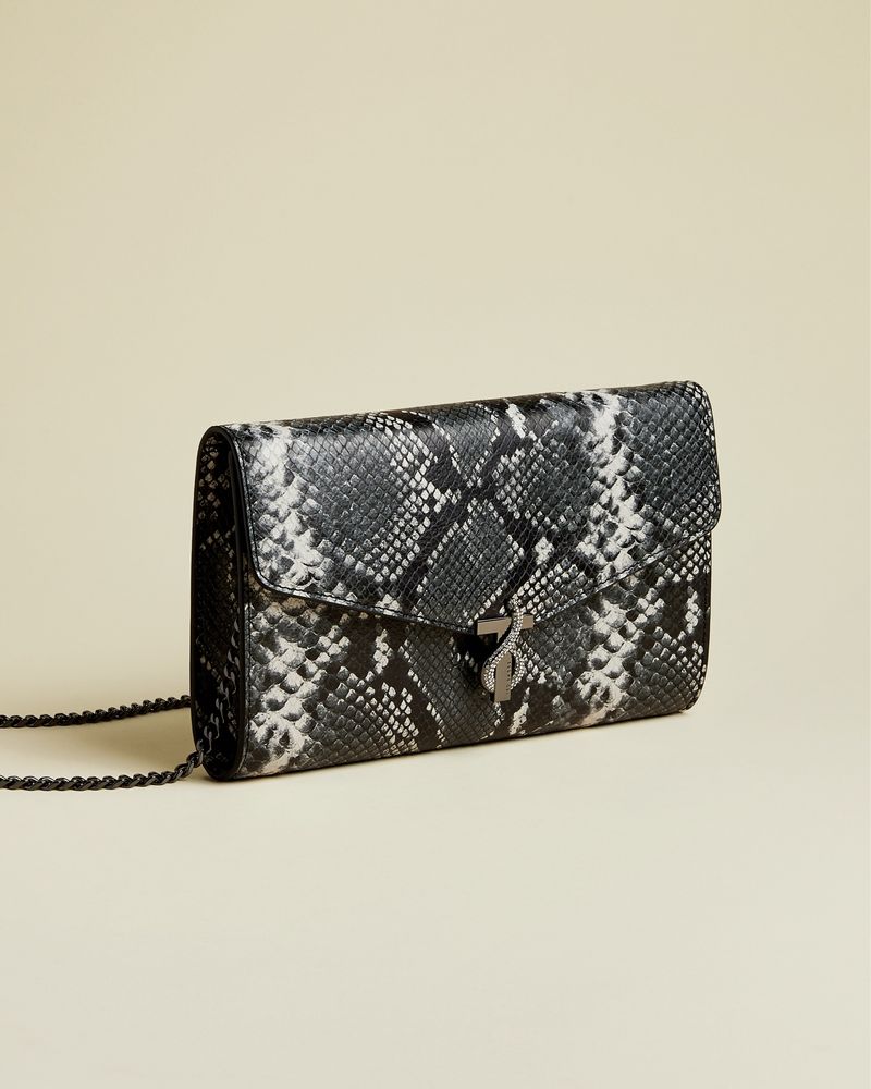 Нова кожена чанта Ted Baker