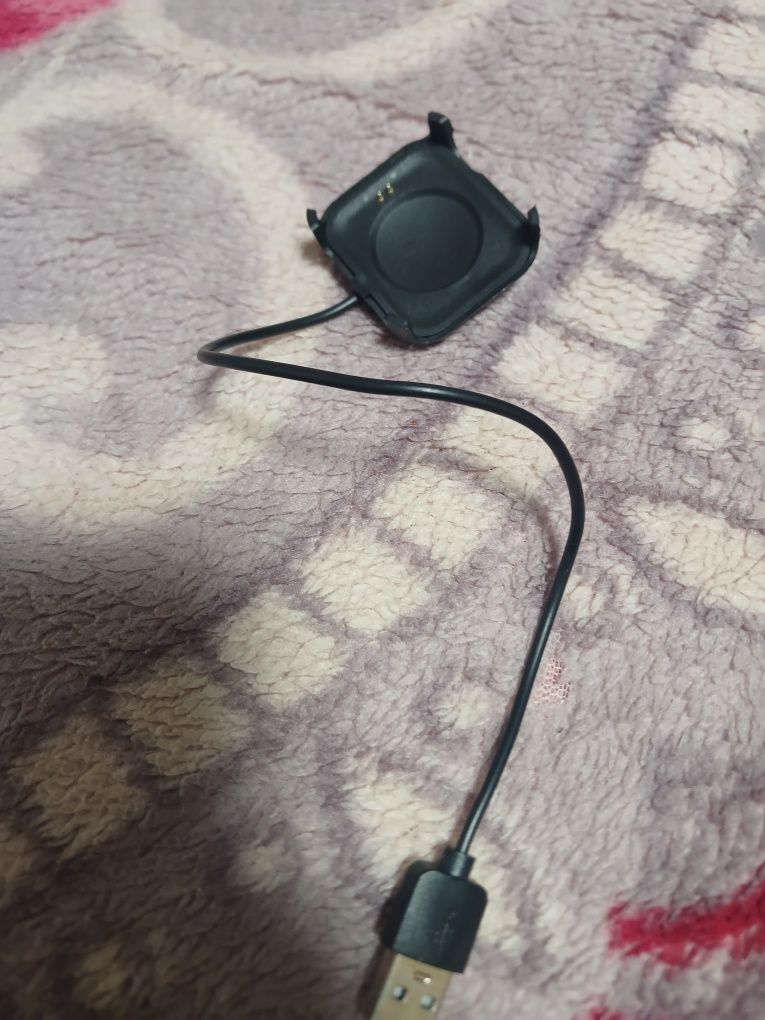 Продам смарт часы 12s