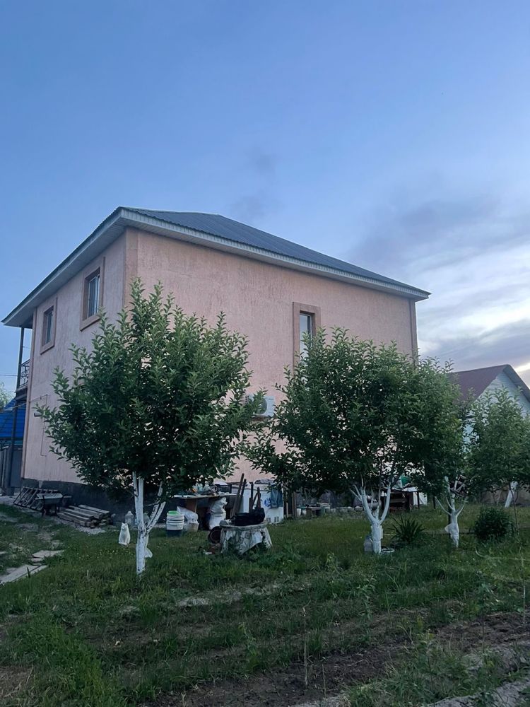 Продается 6-ти комнатный дом в коттеджном поселке Жана Куат
