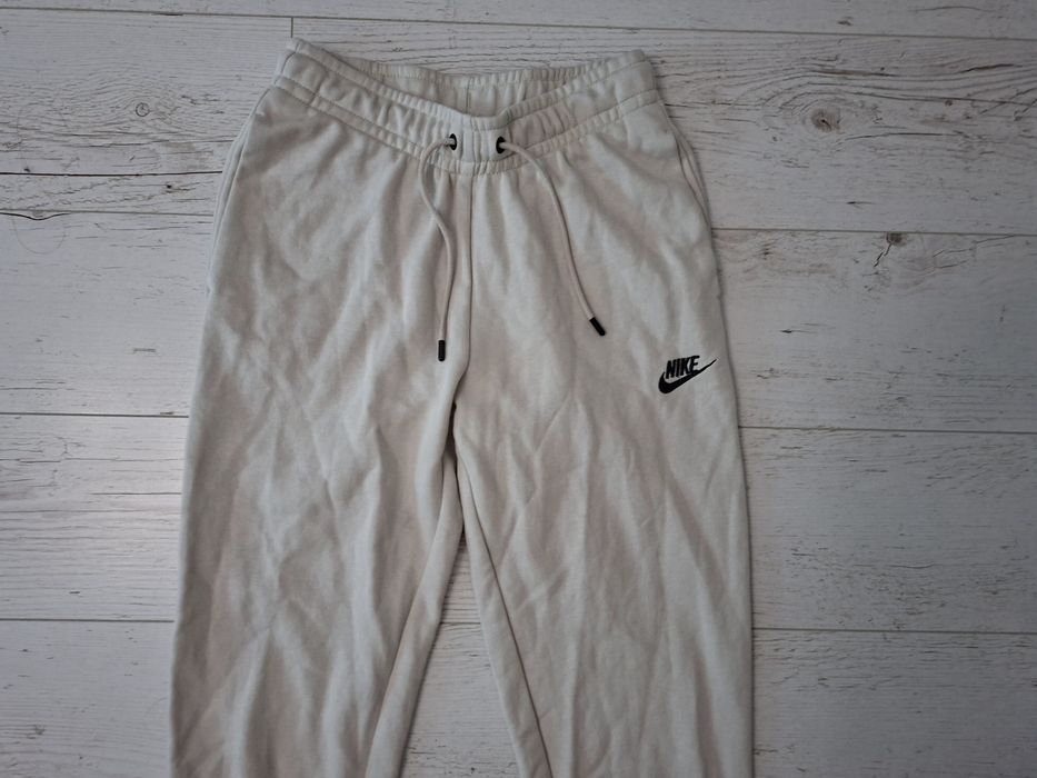 Nike-Ориг. Дамско долнище Ново!!!