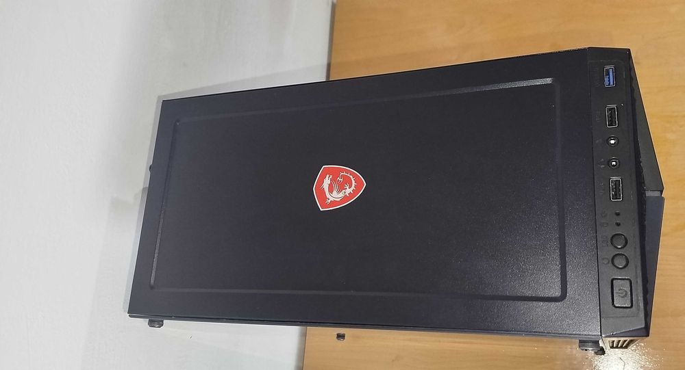 Геймърски компютър RGB, AMD Athlon 300, RX560 4GB, 8GB RAM, SSD и HDD