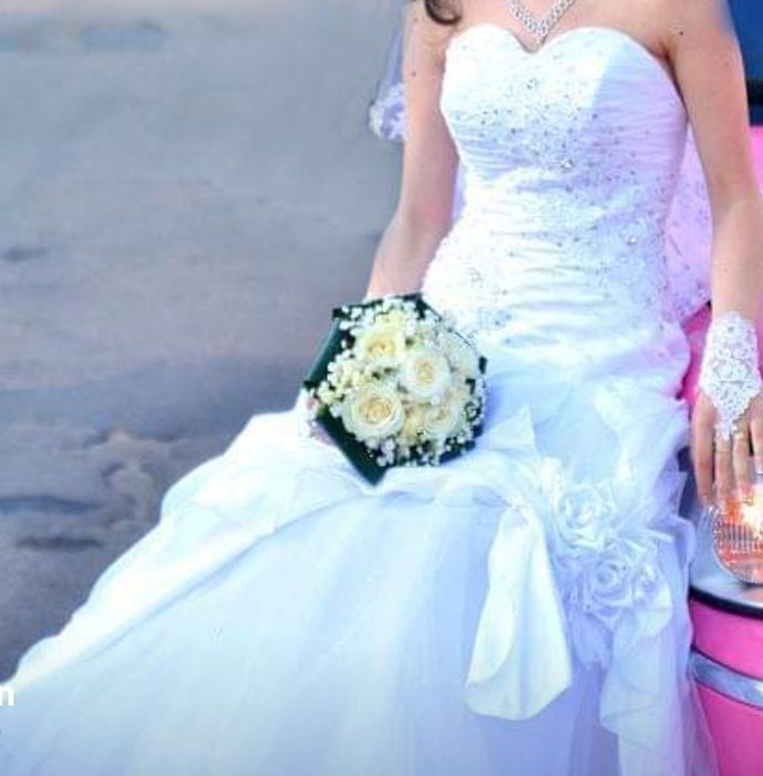 Vand Rochie de Mireasa