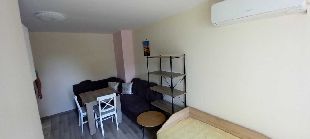 Дава се под наем Едностаен апартамент в Бургас, Възраждане - 35 кв.м за 300 € - Снимка #1