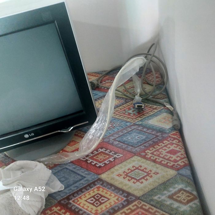 Отдам даром монитор