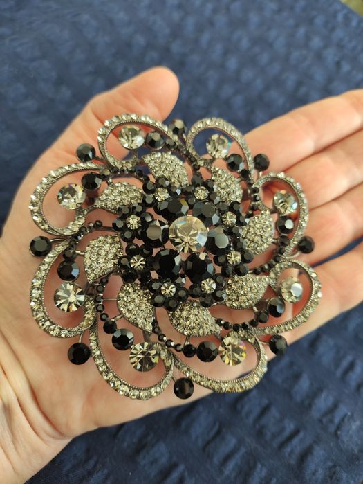 Брошь большая оригинальная