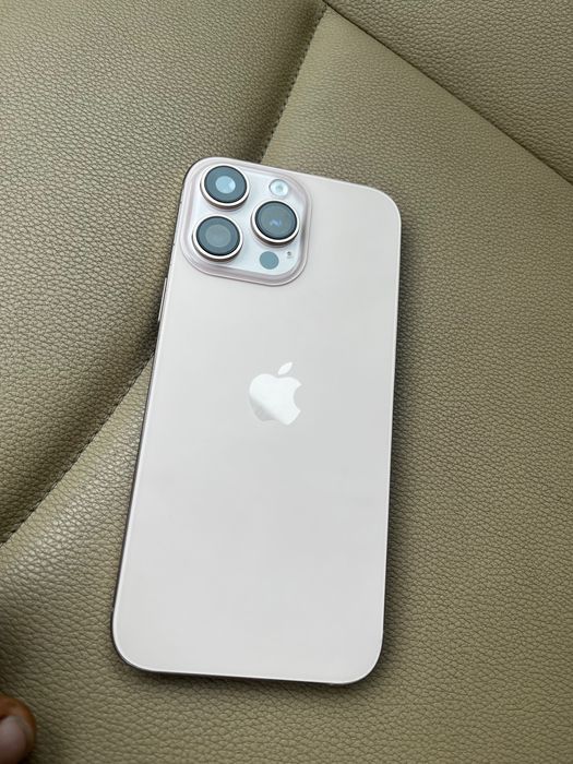 iPhone 16 Pro Max