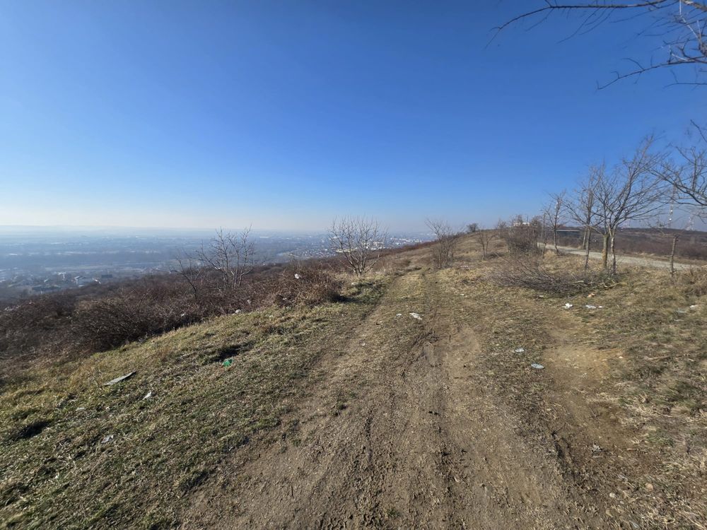 Vand teren cu panorama superba, zona Piatra Craiului