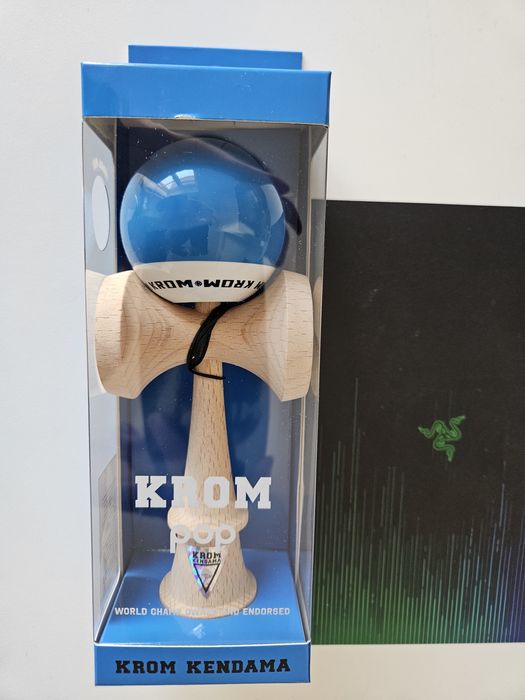 Kendama Krom Pop LOL sticky lucios albastru, nou (doar curier)
