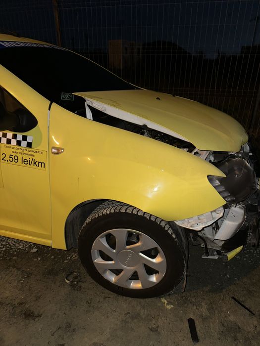 Vand Dacia Logan 0.9 TCe cu GPL, avariat.