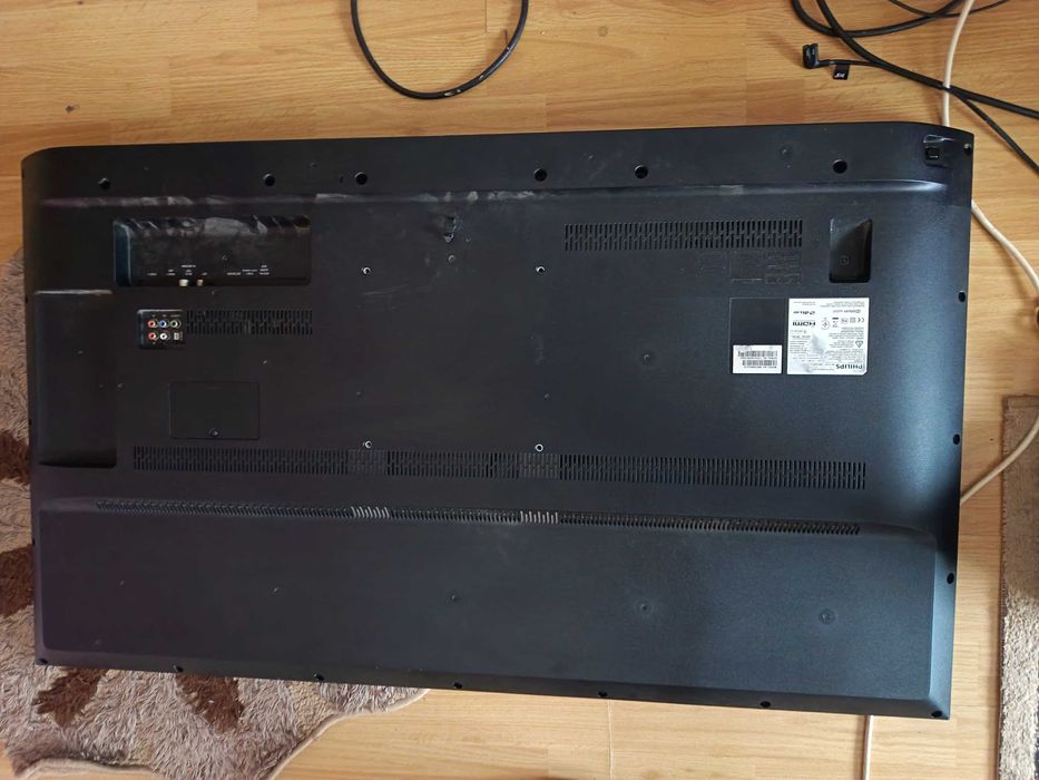 Vând tv smart philips 4k ecran defect