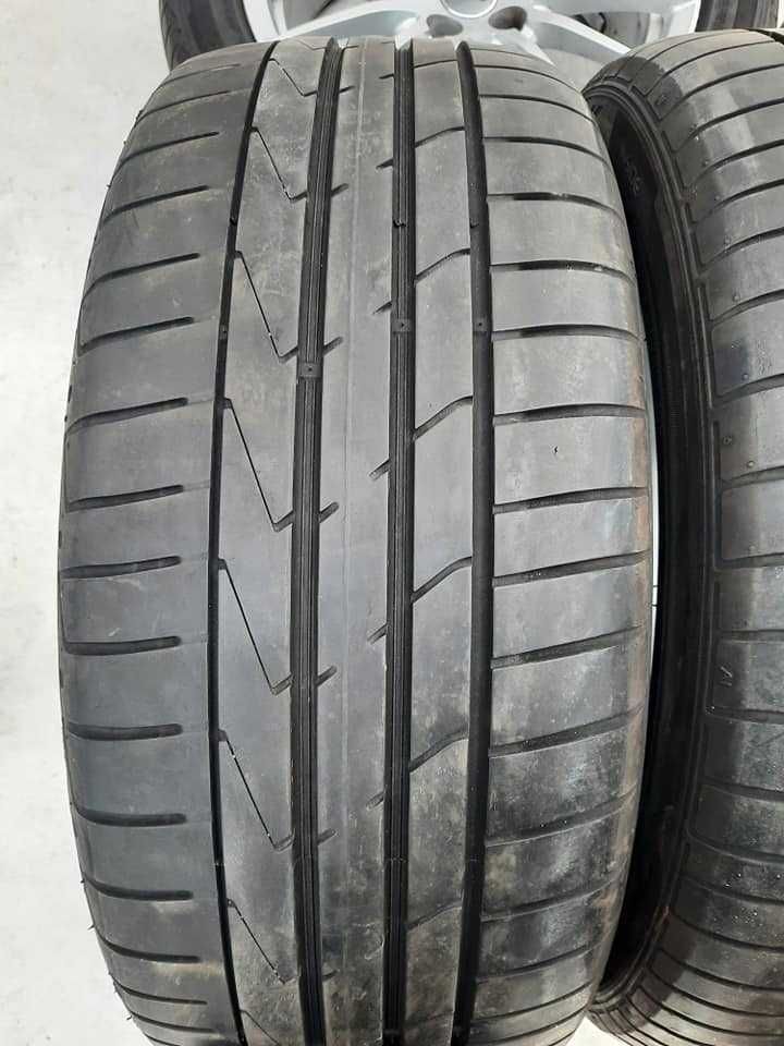 2 Броя Гуми 225/50/17 Hankook 6mm