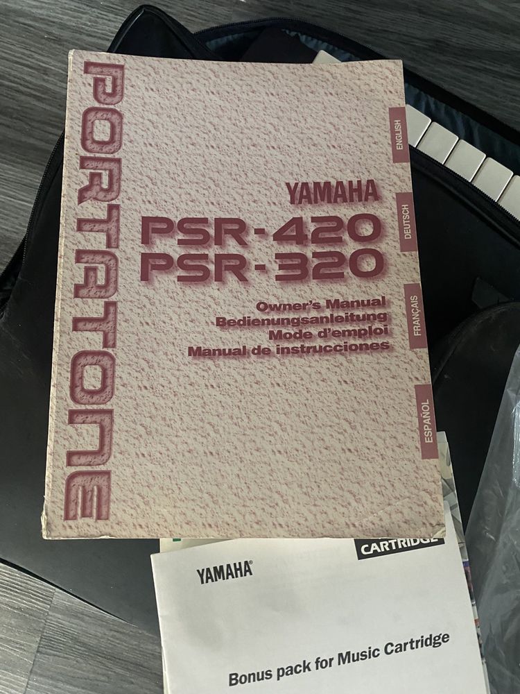 Синтезатор YAMAHA PSR-420