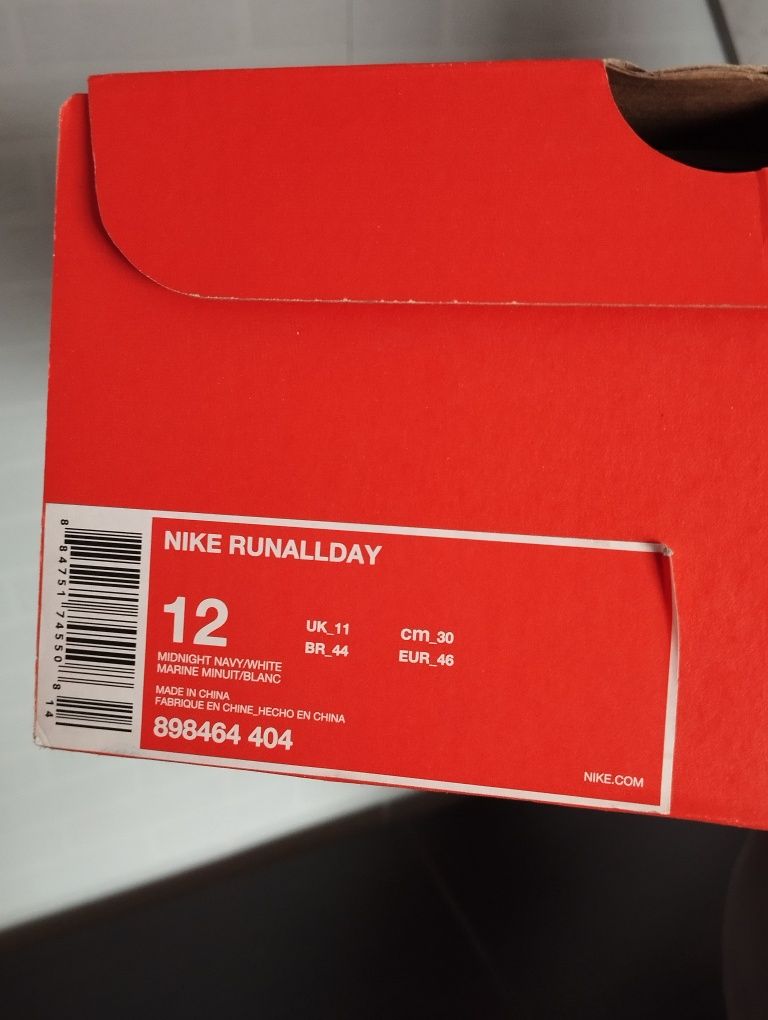 Adidași Nike mărimea 46