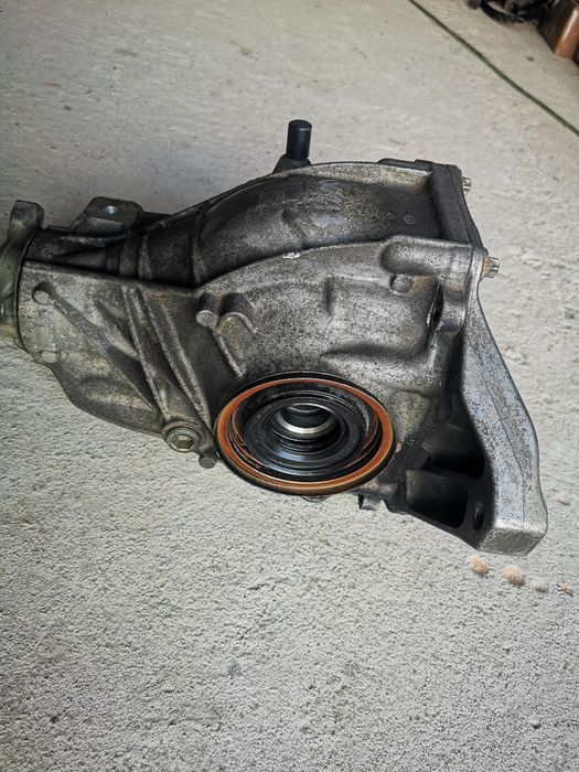 Grup diferential spate Mercedes E Class W213 A2133504507 Raport 2.473