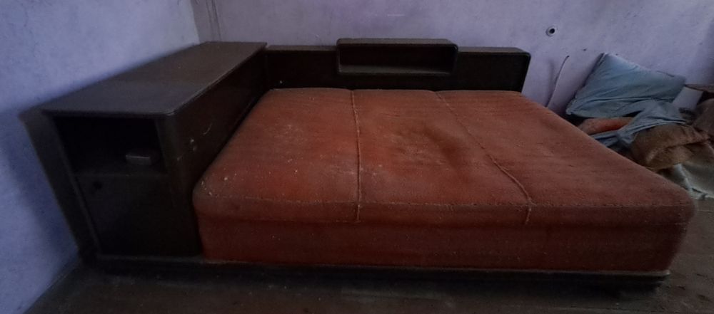 Pat tip studio necesita curatare