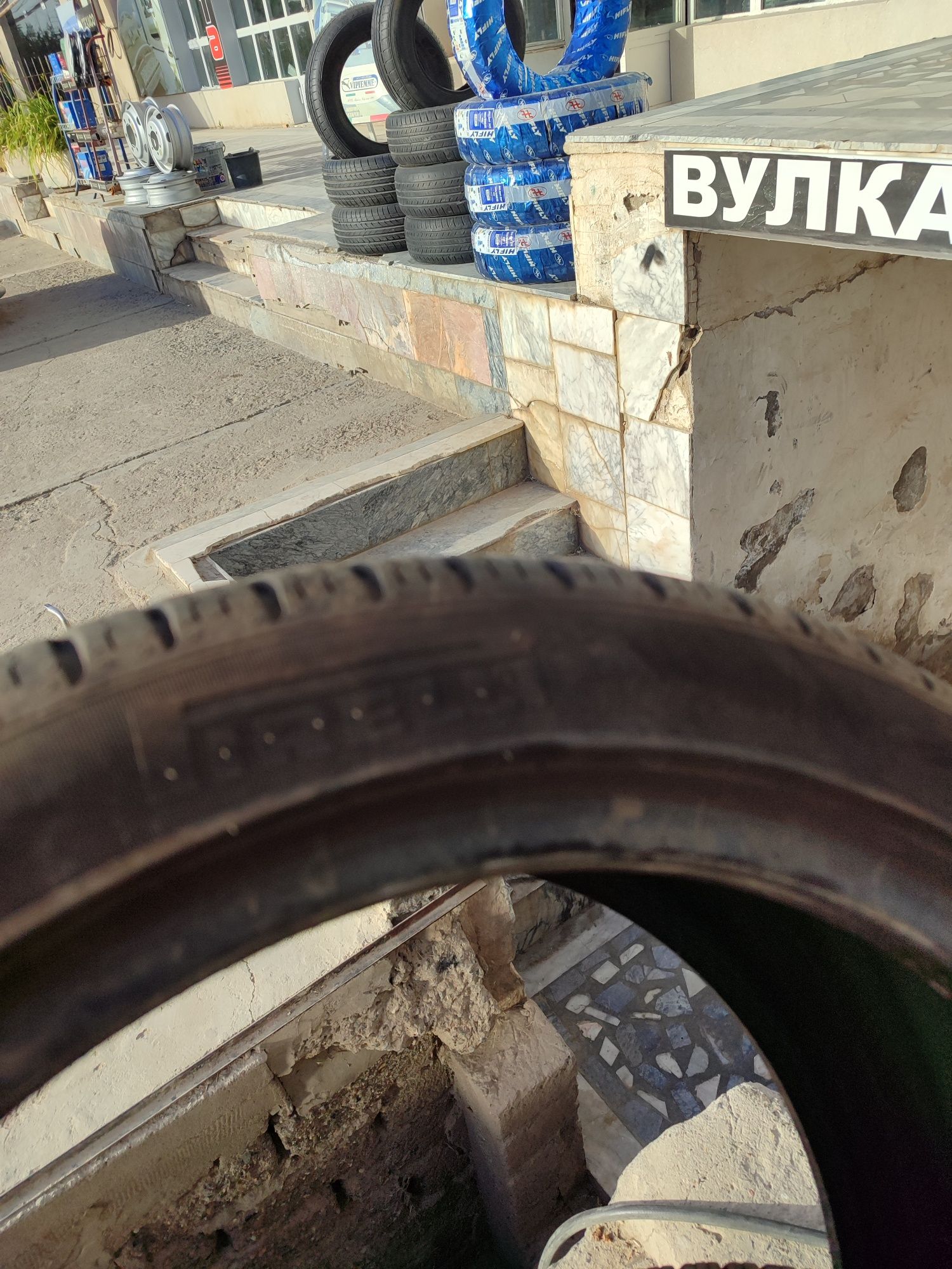 Balon sotiladi 235/45r18