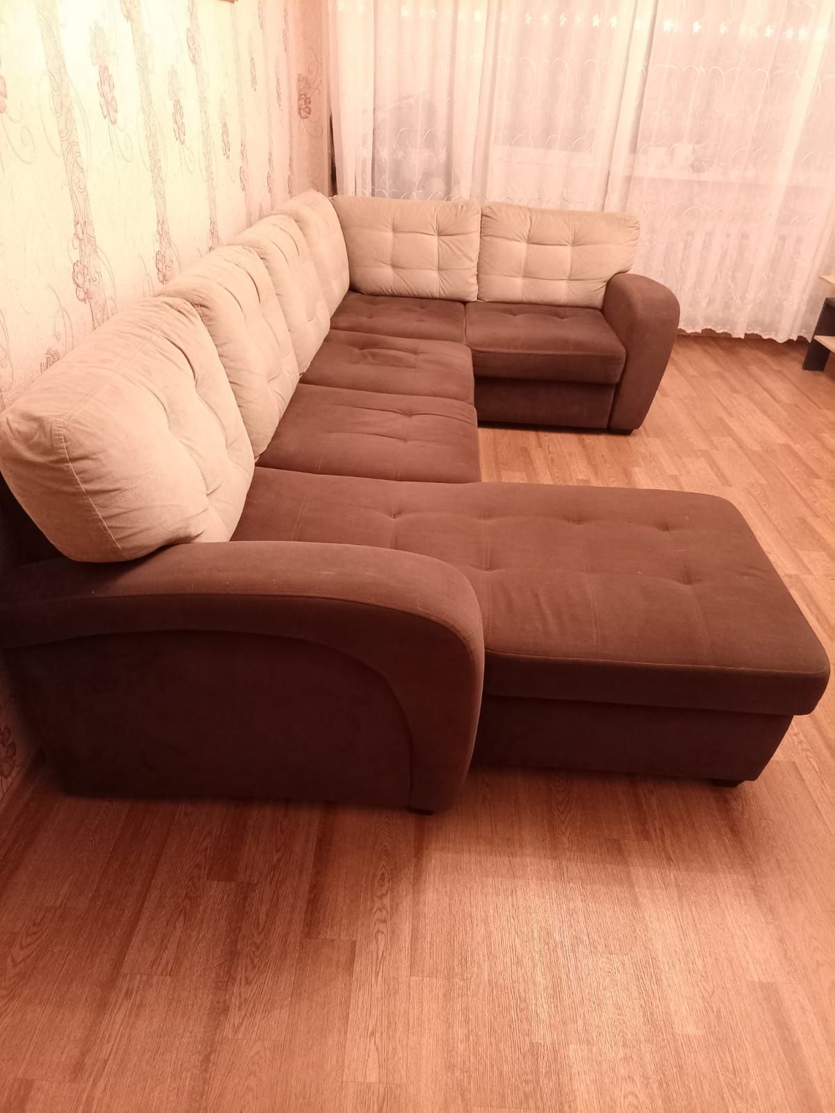Мягкая мебель..Продам диван.