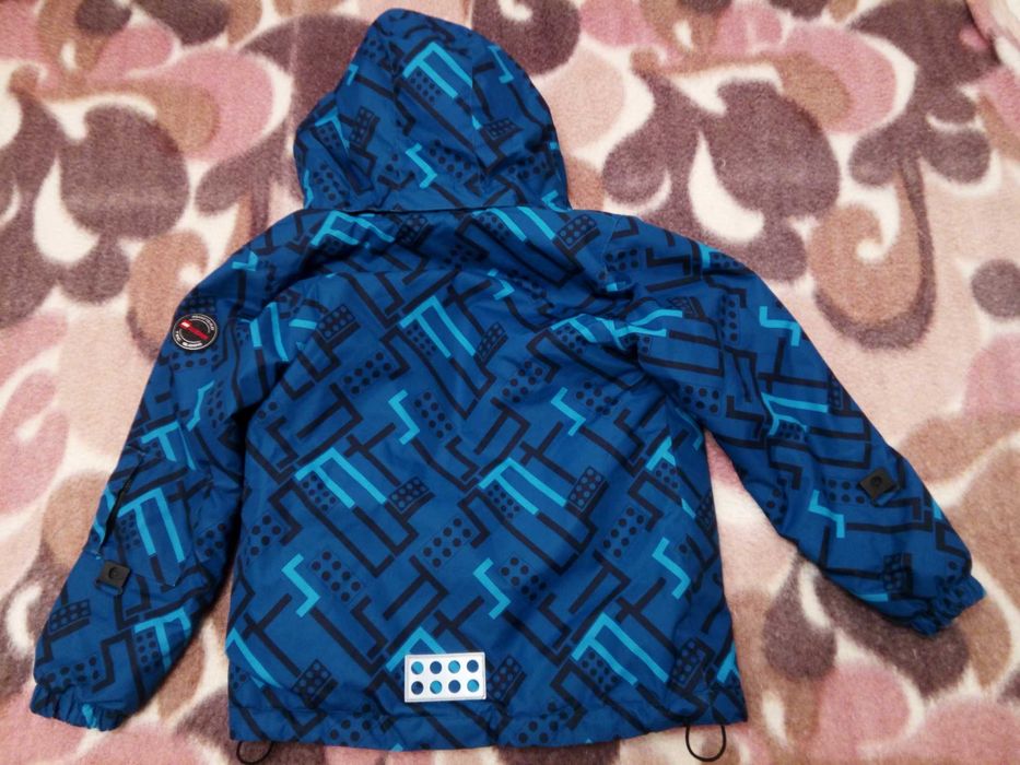 Детско ски яке LEGO, размер 128, много запазено