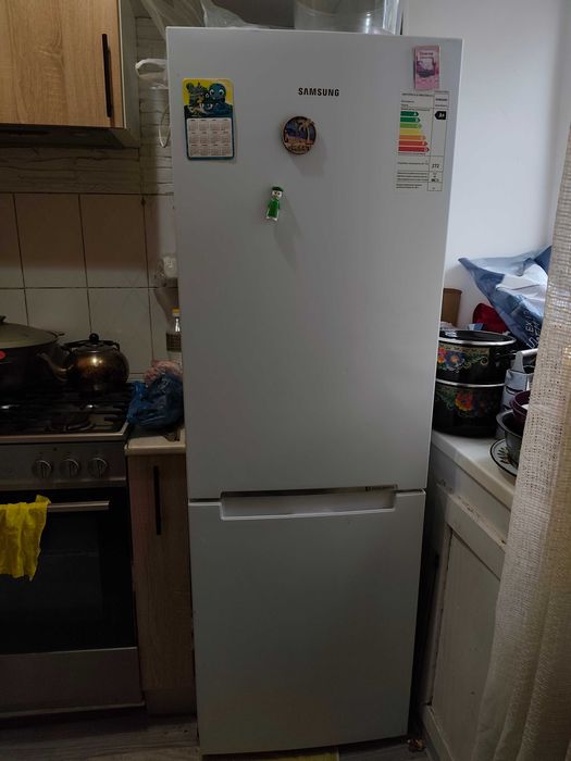 Продам холодильник Самсунг