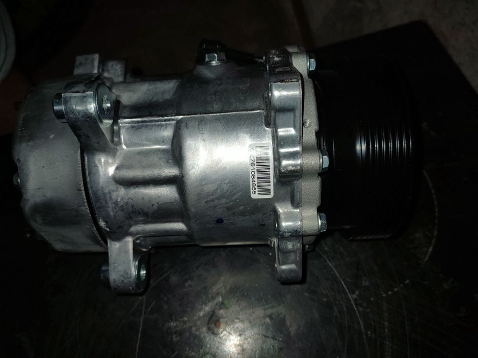 Vând compresor clima nou Golf 4 Bora Sharan Audi A3 Ford Galaxy Seat