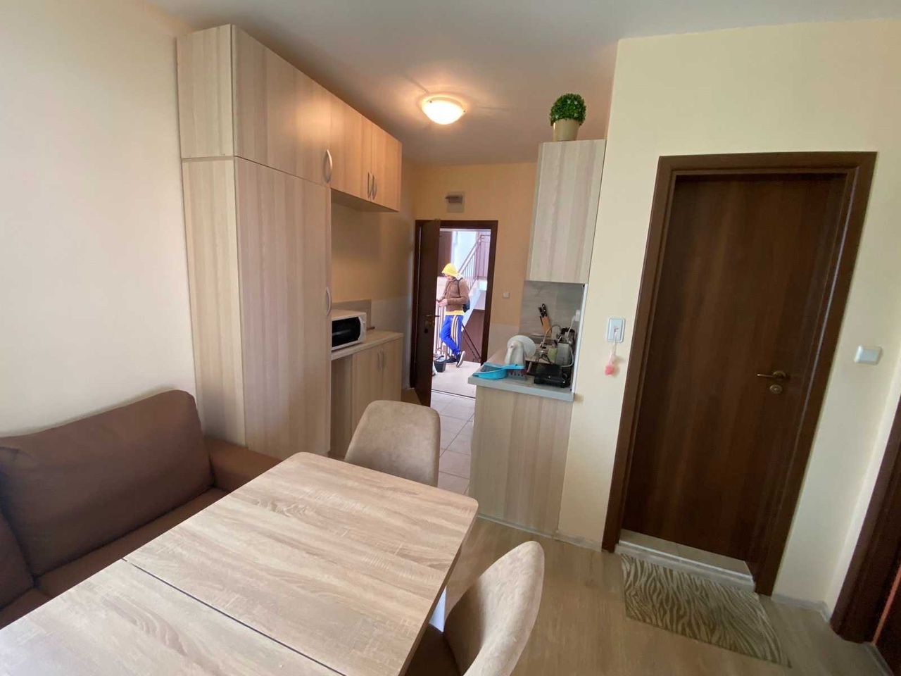 Продава се Тристаен апартамент в к.к. Слънчев бряг - 75 кв.м за 600 €/кв.м - Снимка #10