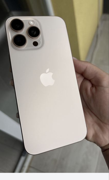 Vand iPhone 16 Pro Max 256 GB Desert Titanium