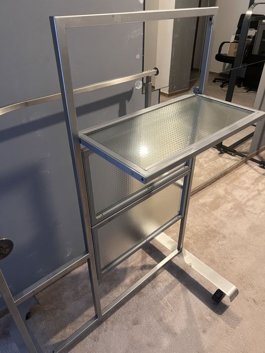 Stender inoc magazin haine