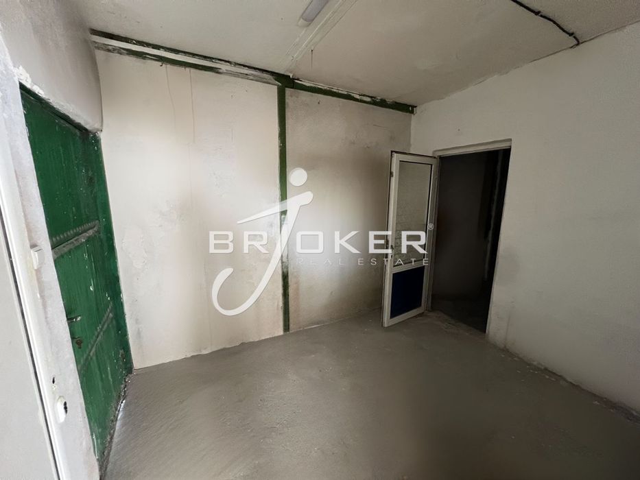 Продава се Магазин в Кърджали, Боровец - 146 кв.м за 385 €/кв.м - Снимка #5