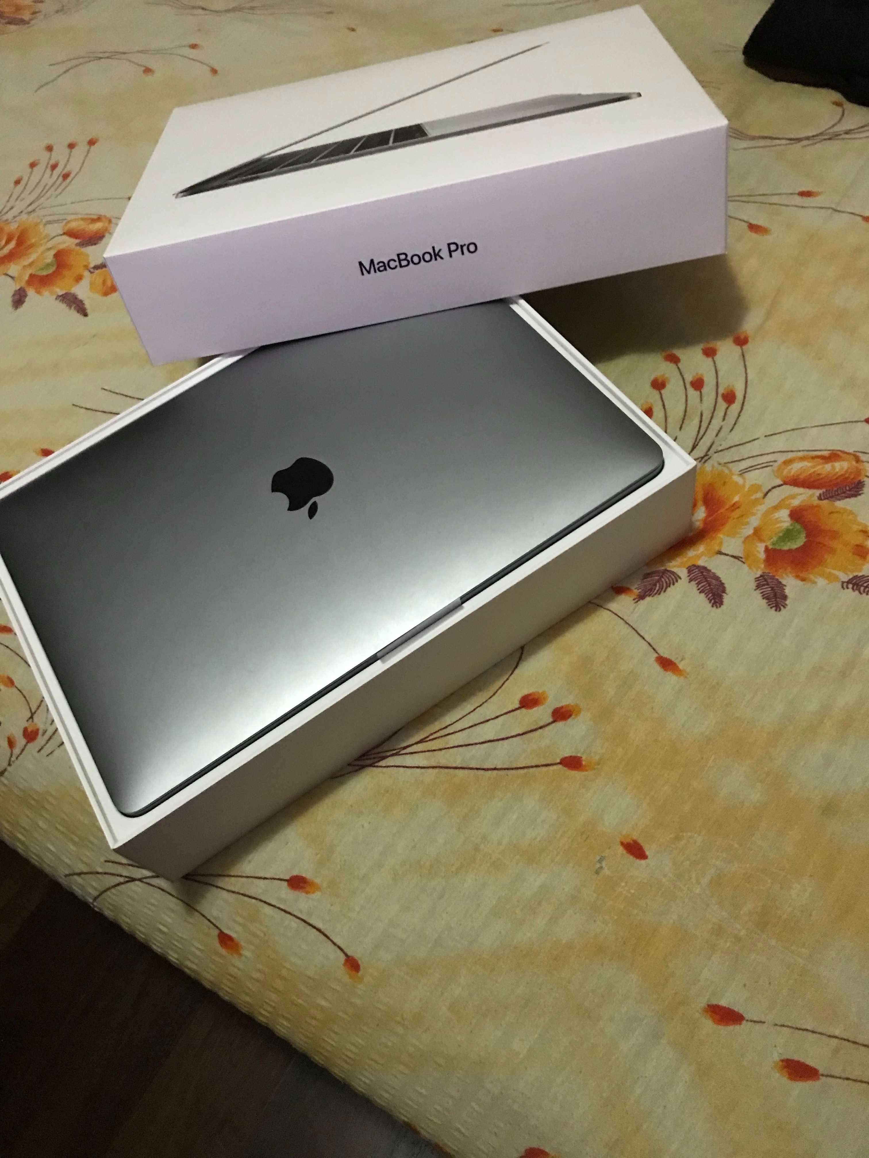 MacBook Pro 13inch Silver Grey