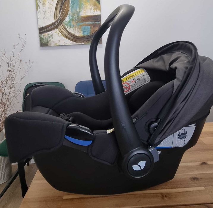 Scoica auto Joie I -SNUG cu insert bebe, de la nastere pana la 75 cm