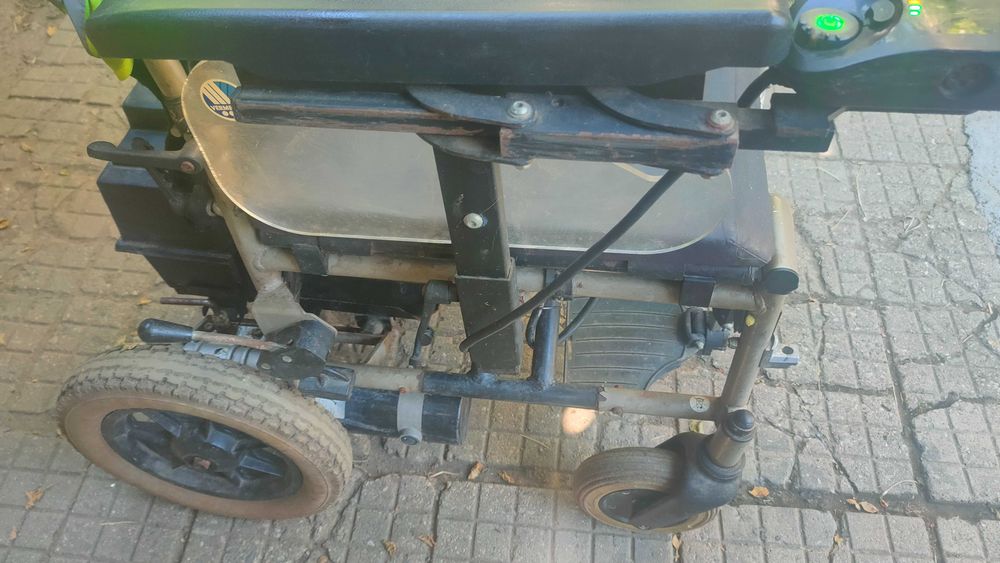 Инвалидна акумолаторна количка Vermeiren ЕКСПРЕС 2000