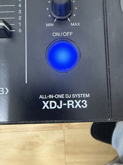 Pioneer XDJ-RX3 all in one controller + Magma case