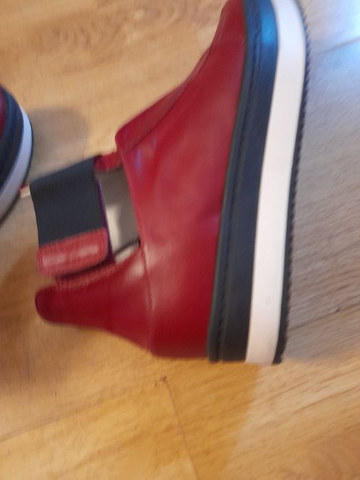 Ghete dama Musette rosu grena , noi