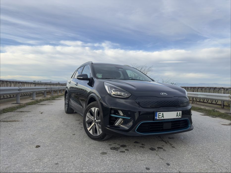 Kina Niro EV 2021 с гаранция към кия до 2028 г  64Кв  батерия 510км