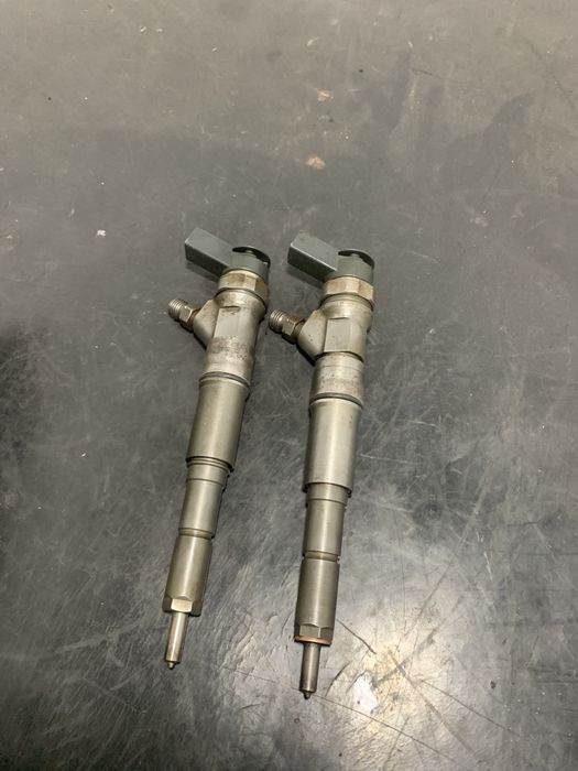 Injector BMW E60 530d E61 218cp 7789661 seria 5 E61 3.0 diesel