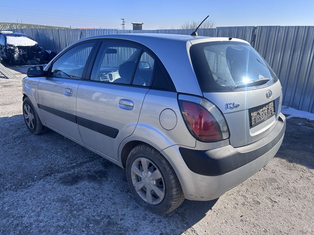 Kia Rio 1.5 crdi На части
