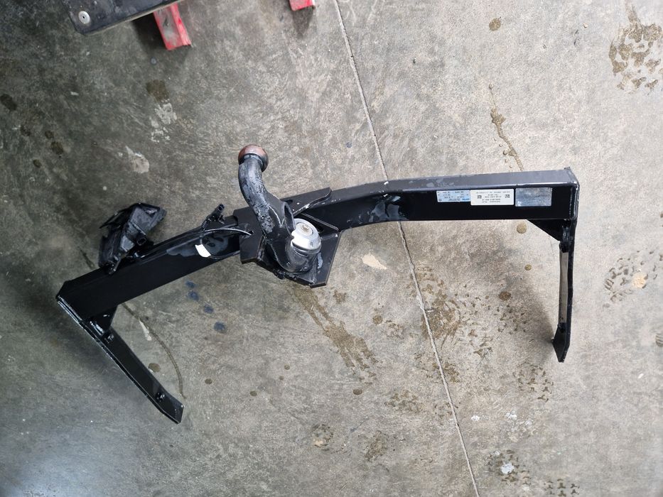 Cărlig remorcare rabatabil electric pt.Tiguan