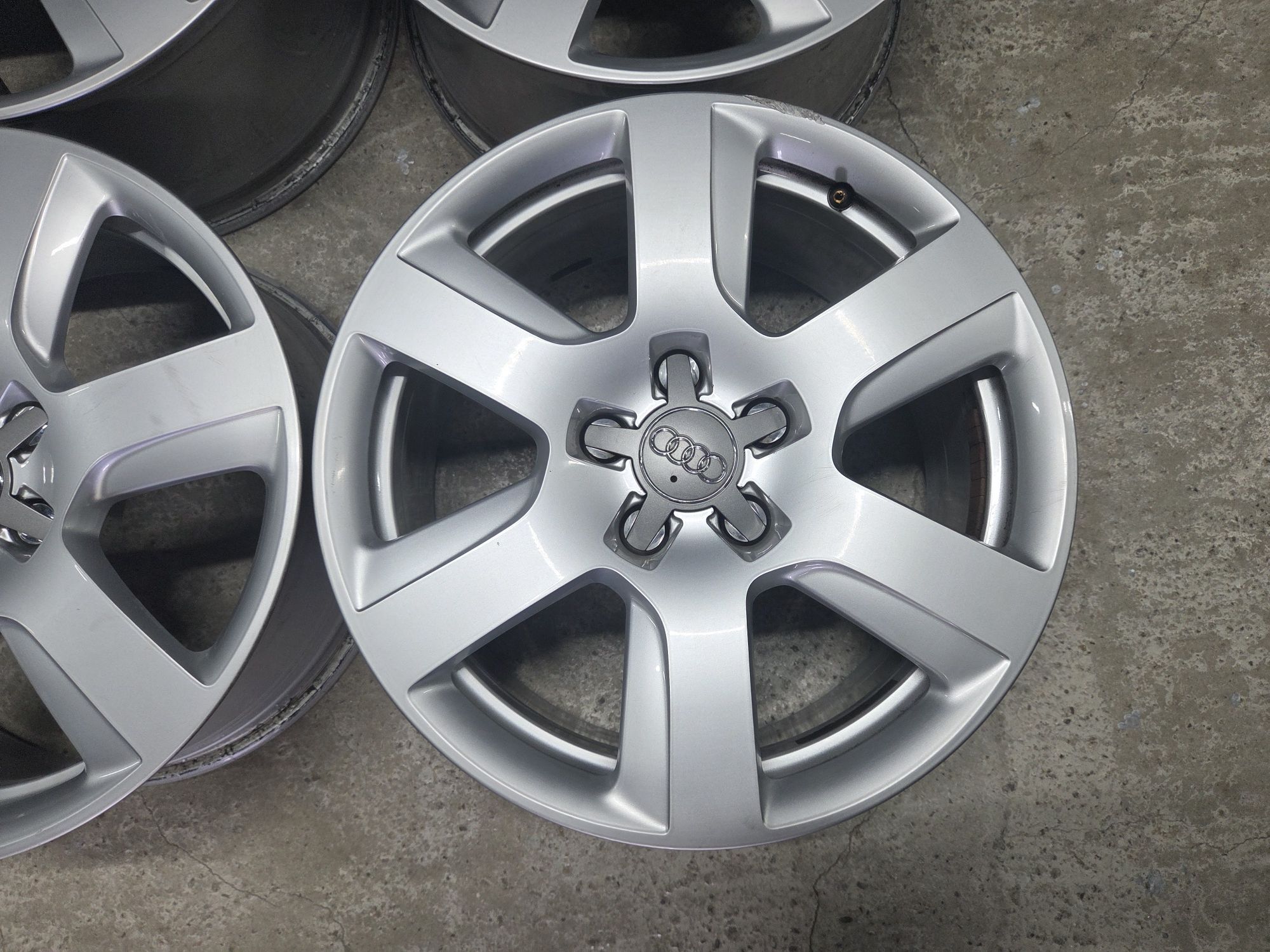 Set Jante Aliaj Audi A3 A4 A5 A6 Q5 5x112 pe 17