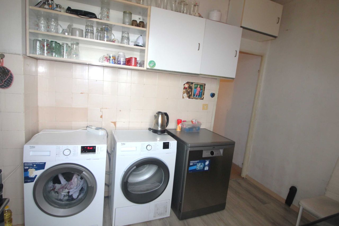 Продава се Едностаен апартамент в Габрово, Трендафил 2 - 40 кв.м за 740 €/кв.м - Снимка #1
