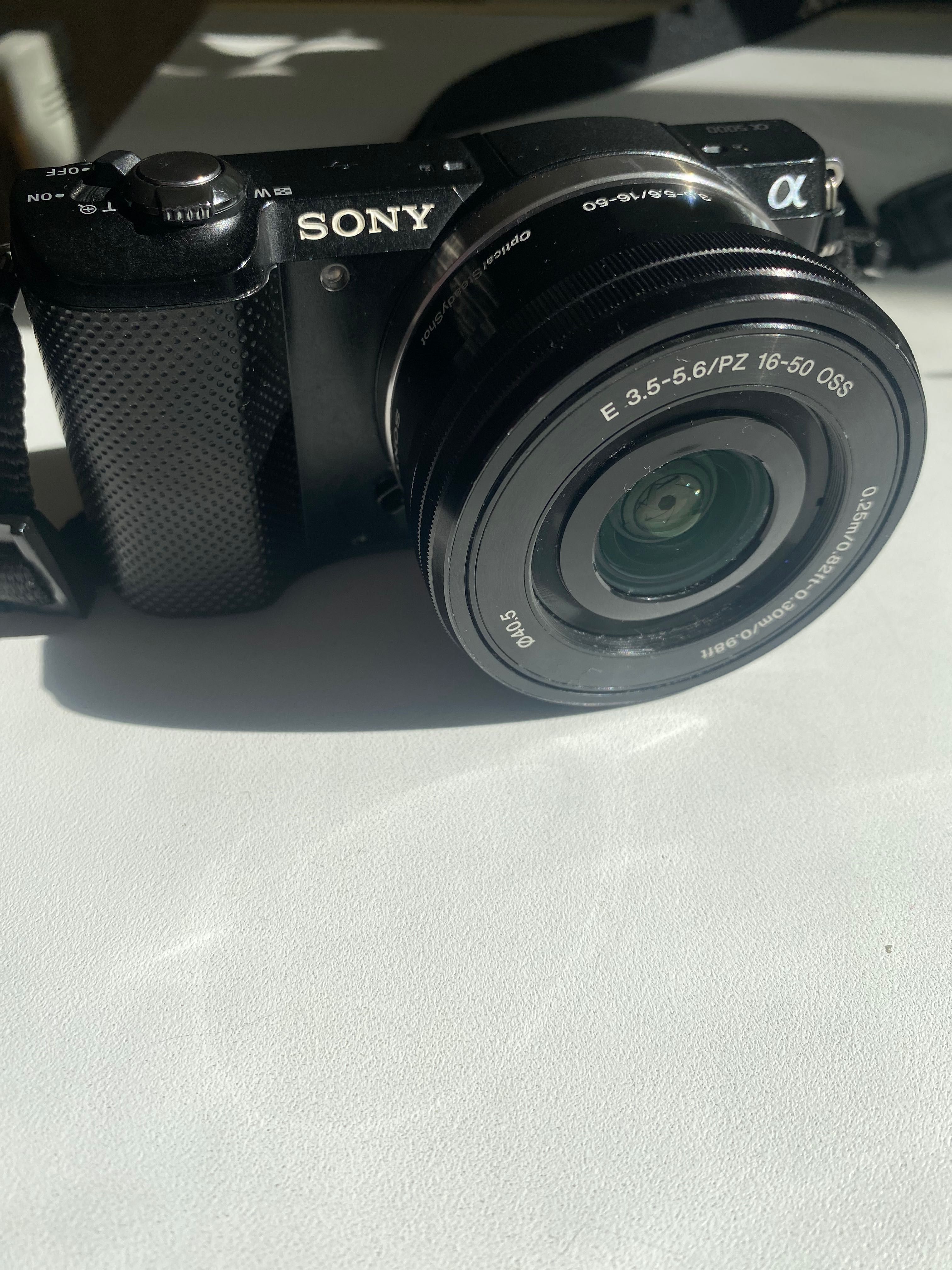 Продам камеру Sony a5000
