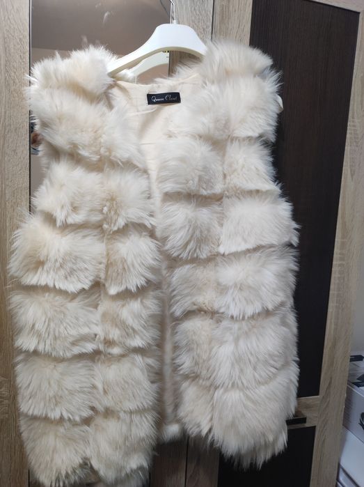 Vand vesta de blana artificiala