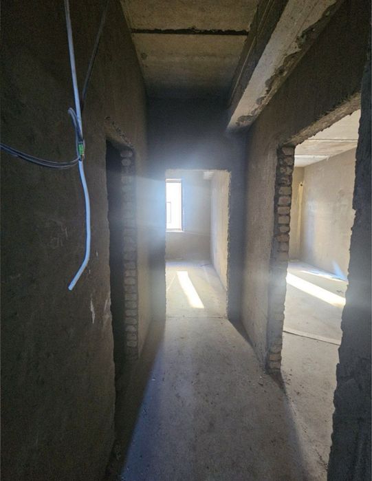 1 хонали уй сотилади 2 каватдан