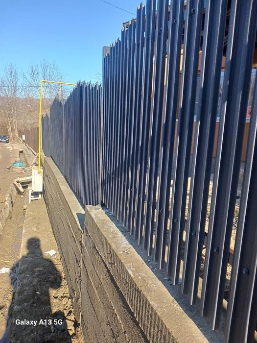 Garduri si porti stil jaluzea, sipca metalica, tabla cutata