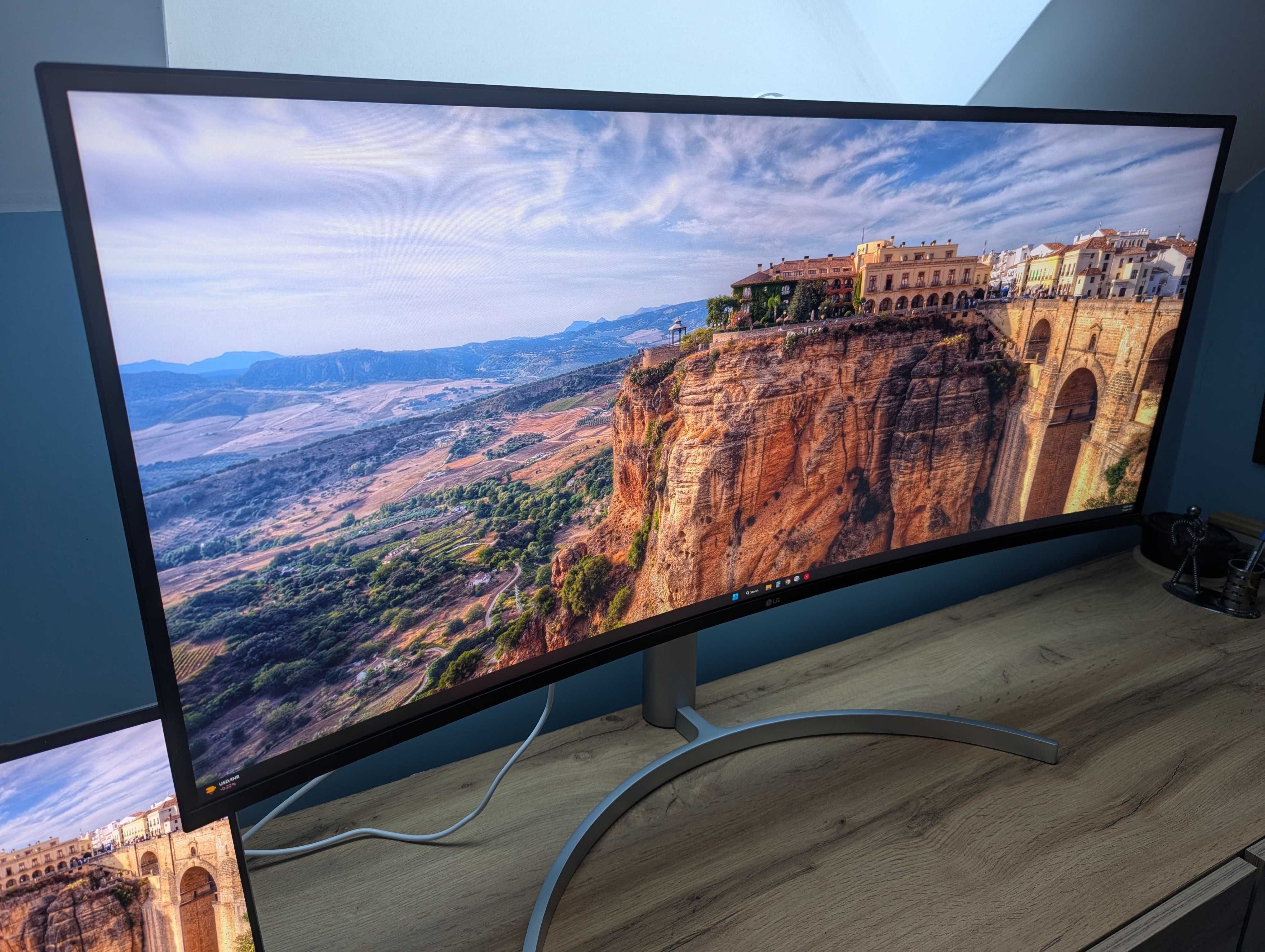Продавам Монитор LG 38WN95C-W 38"