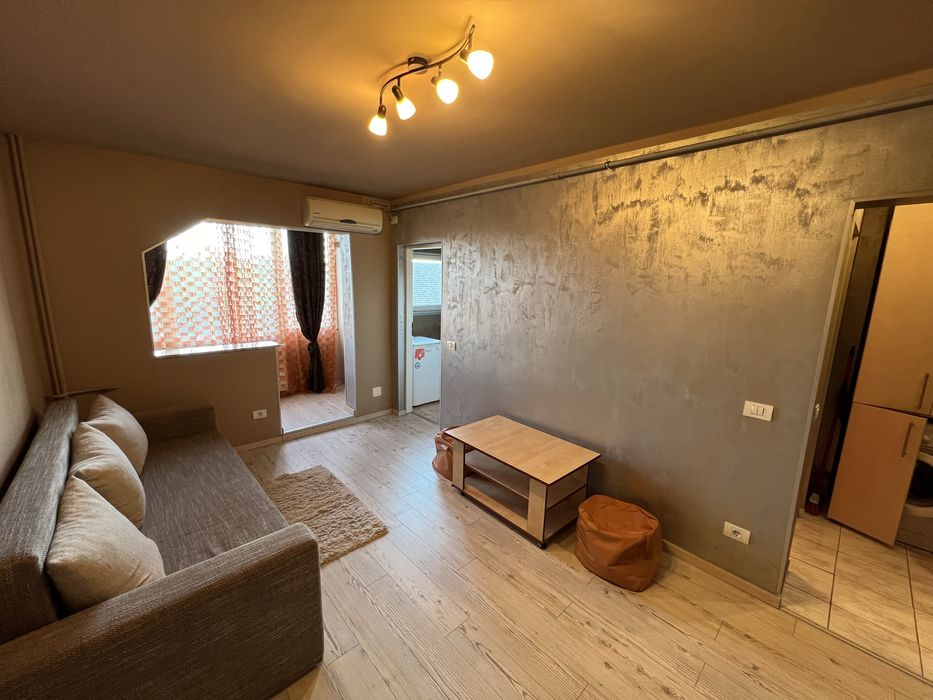 Inchiriez garsoniera, zona Micalaca, str. Abrud, bl 236