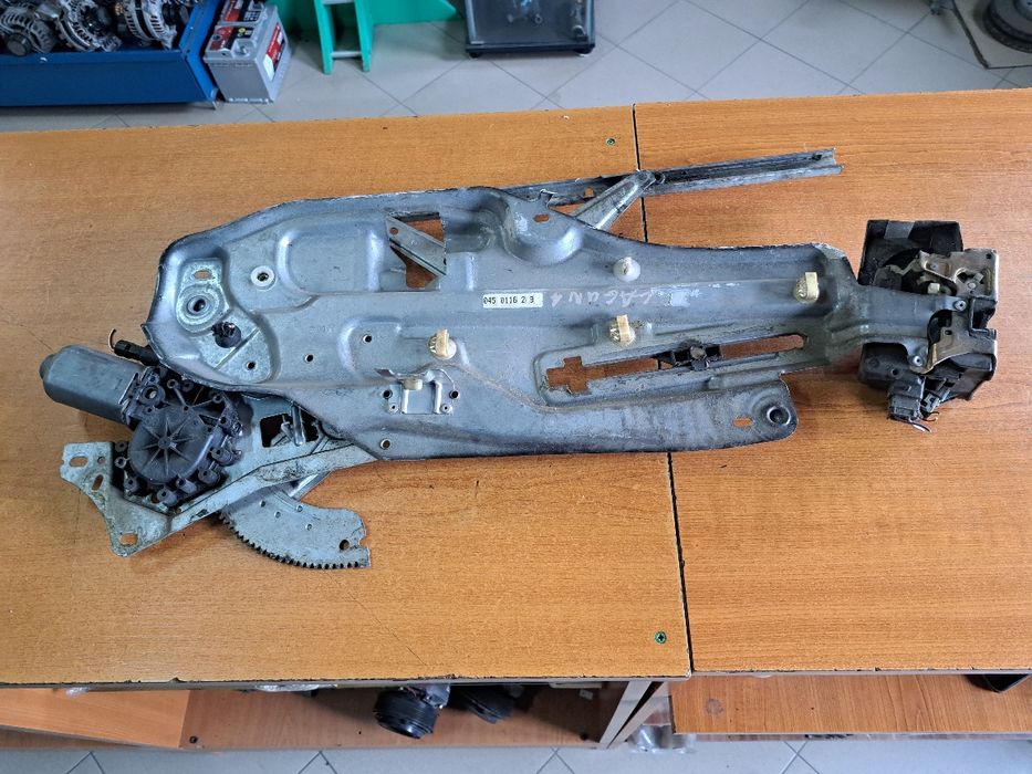 Macara electrica dreapta față Renault Laguna 1 1994-2001