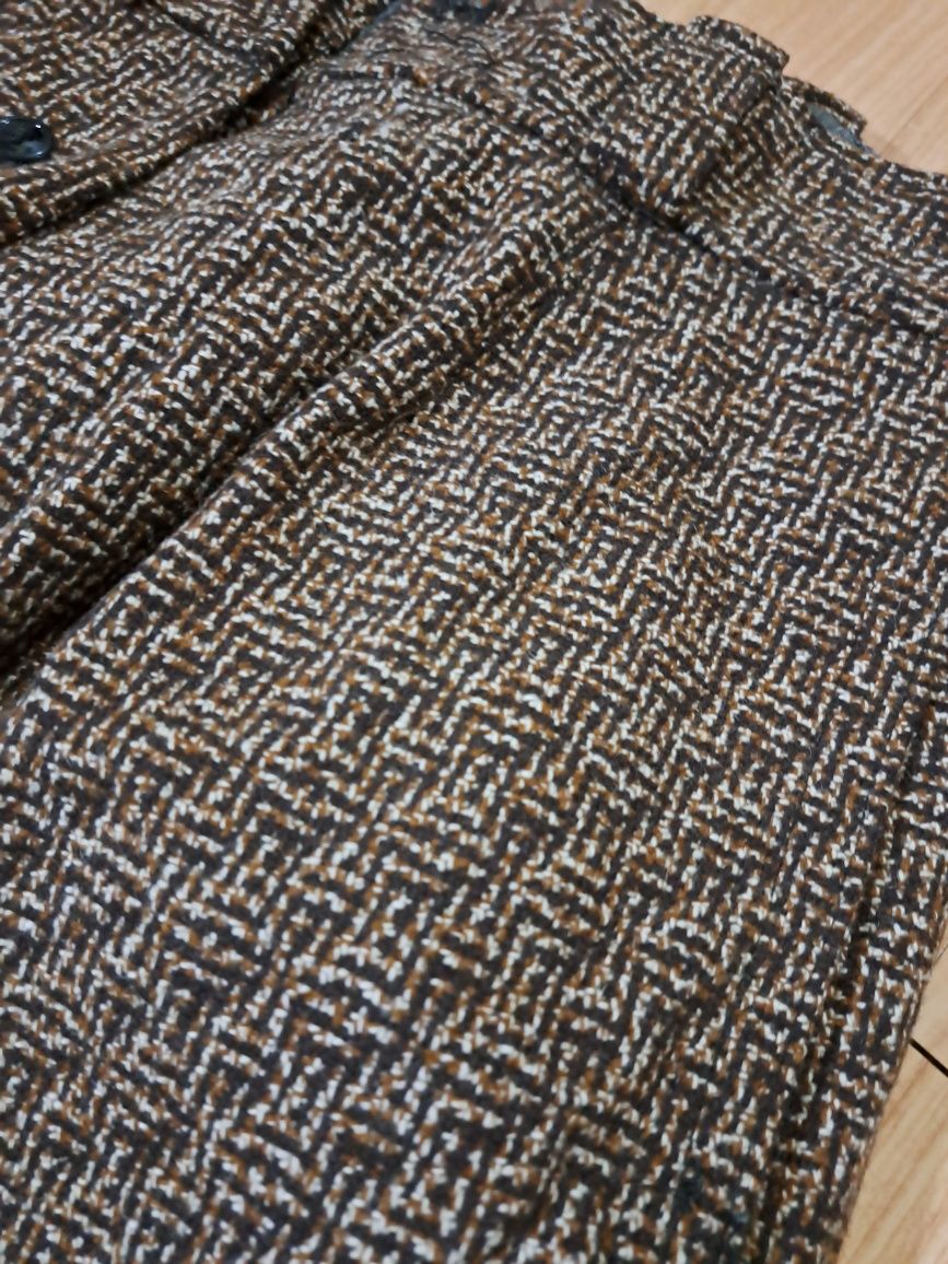 Vand pantaloni din lana vechi 70 de ani