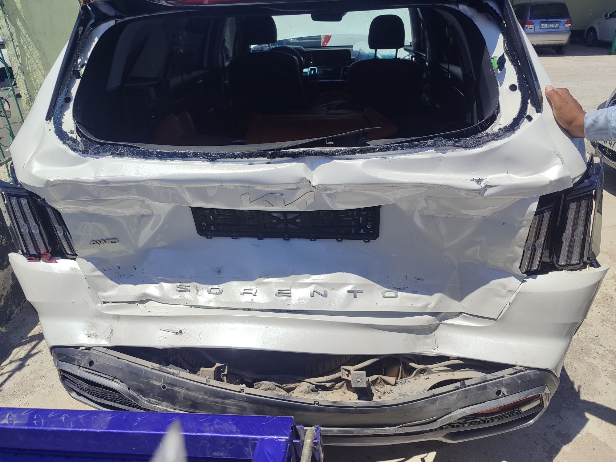 Аваренний KIA Sorento