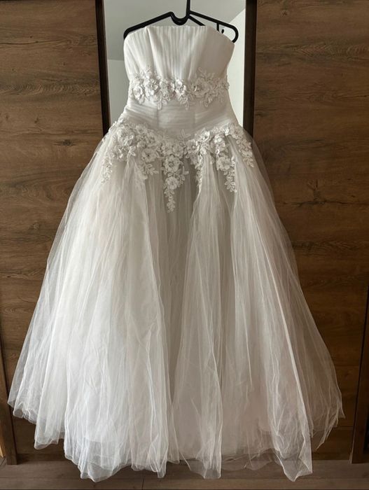 Rochie mireasa marime 46